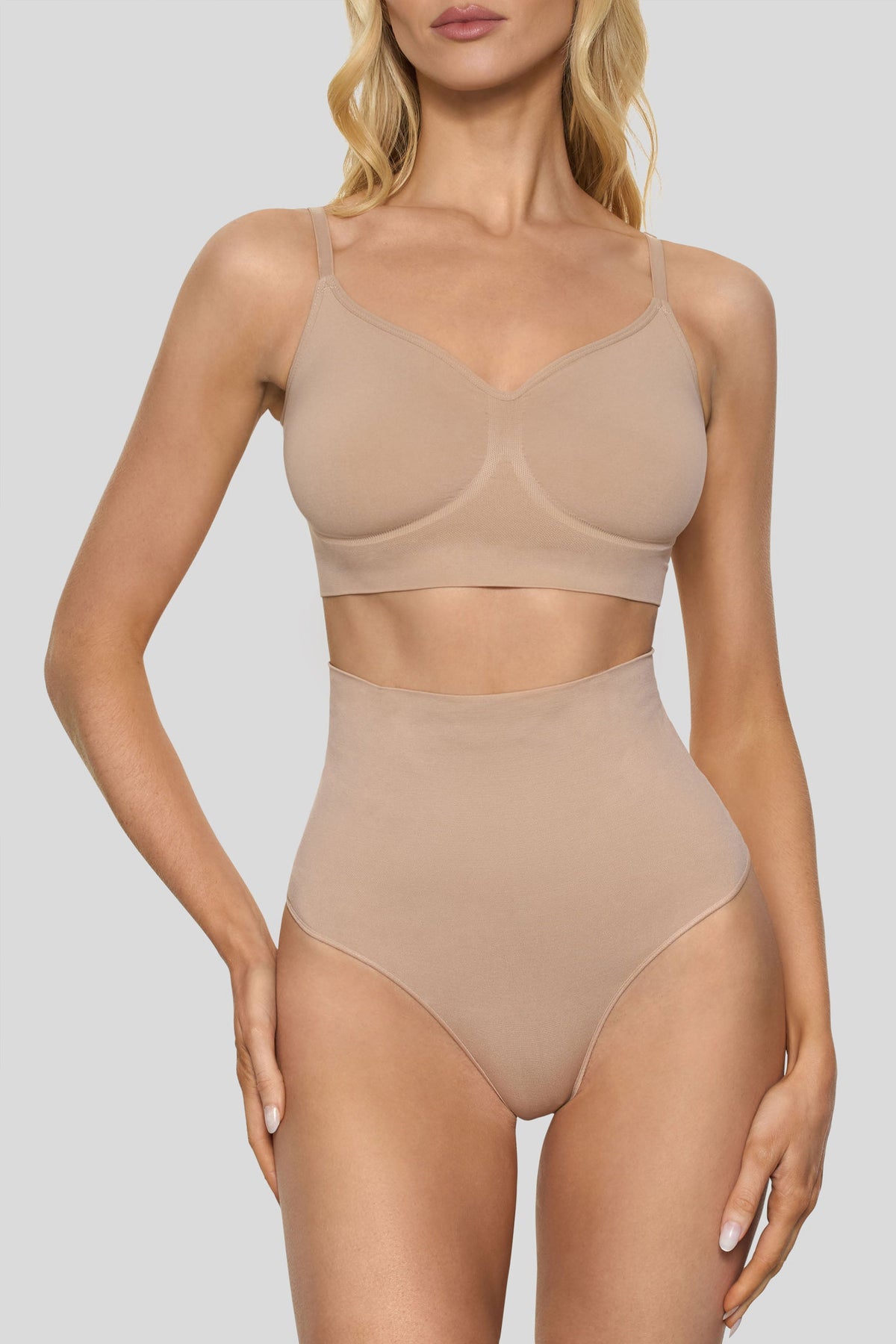 BOOMBA | Beige Short-Waisted Thong Shapewear